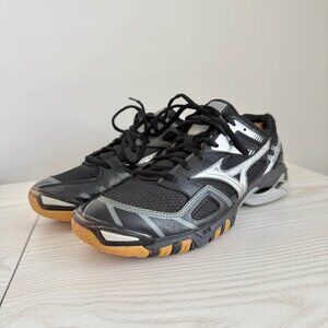 Mizuno Wave Bolt 3 Volleyball Shoe Women's Size 10
